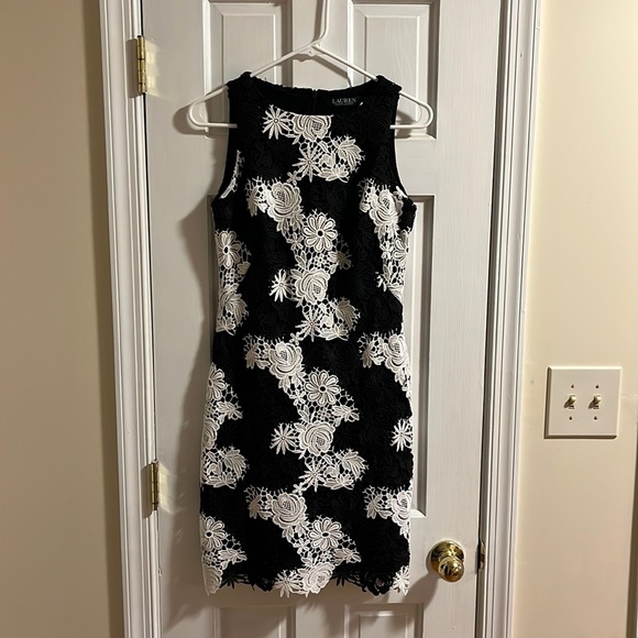 Ralph Lauren Dresses & Skirts - Ralph Lauren black and white floral lace design size 2 dress.